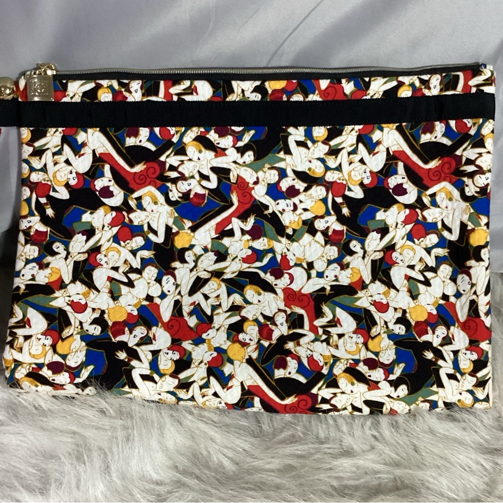 SOLD…….NWOT Nieman Marcus/ Target/ Carolina Herrera 3pc Quilted Travel Bags - Picture 8 of 15